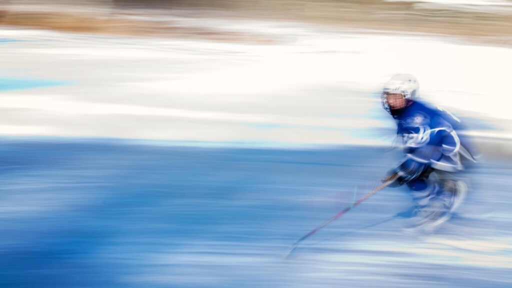 Welche Eishockey Zonen gibt es? Erklärung: Angriffszone, Verteidigungszone, neutrale Zone 3 angriffszone im Eishockey